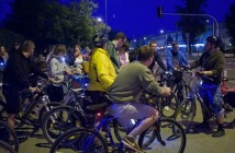 Nocnym szlakiem rowerowym przez Bródno, Zacisze, Targówek i Nową Pragę.