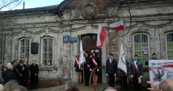 Czerwona nić terroru. Katownie NKWD i UB na Pradze