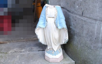 Zniszczyli kapliczkę i ukradli świętych