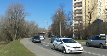 Nowe ścieżki rowerowe, kładka i mur. Wybrzeże Pragi ma się zmienić
