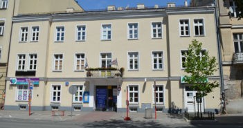 Przychodnia internistyczno-specjalistyczna przy u. Jagiellońskiej