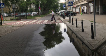 Kałuża na ulicy, czyli budowlany błąd