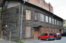 Co dalej z drewniakiem Burkego
