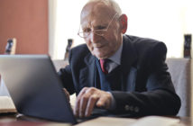 E-społeczeństwo w dobie koronawirusa. Seniorzy na Pradze