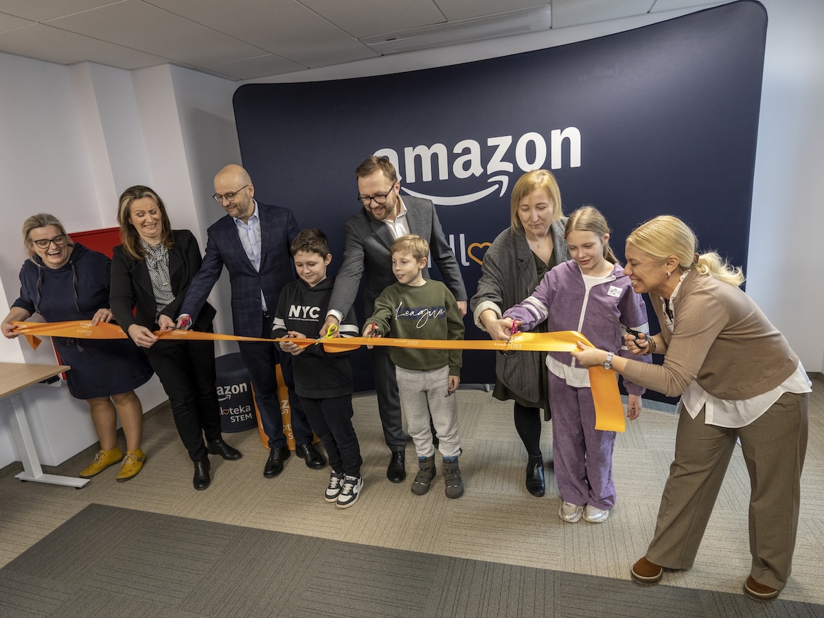 Amazon otworzył Kindloteke na Pradze. Placówkę wyposażono w tablety i roboty edukacyjne