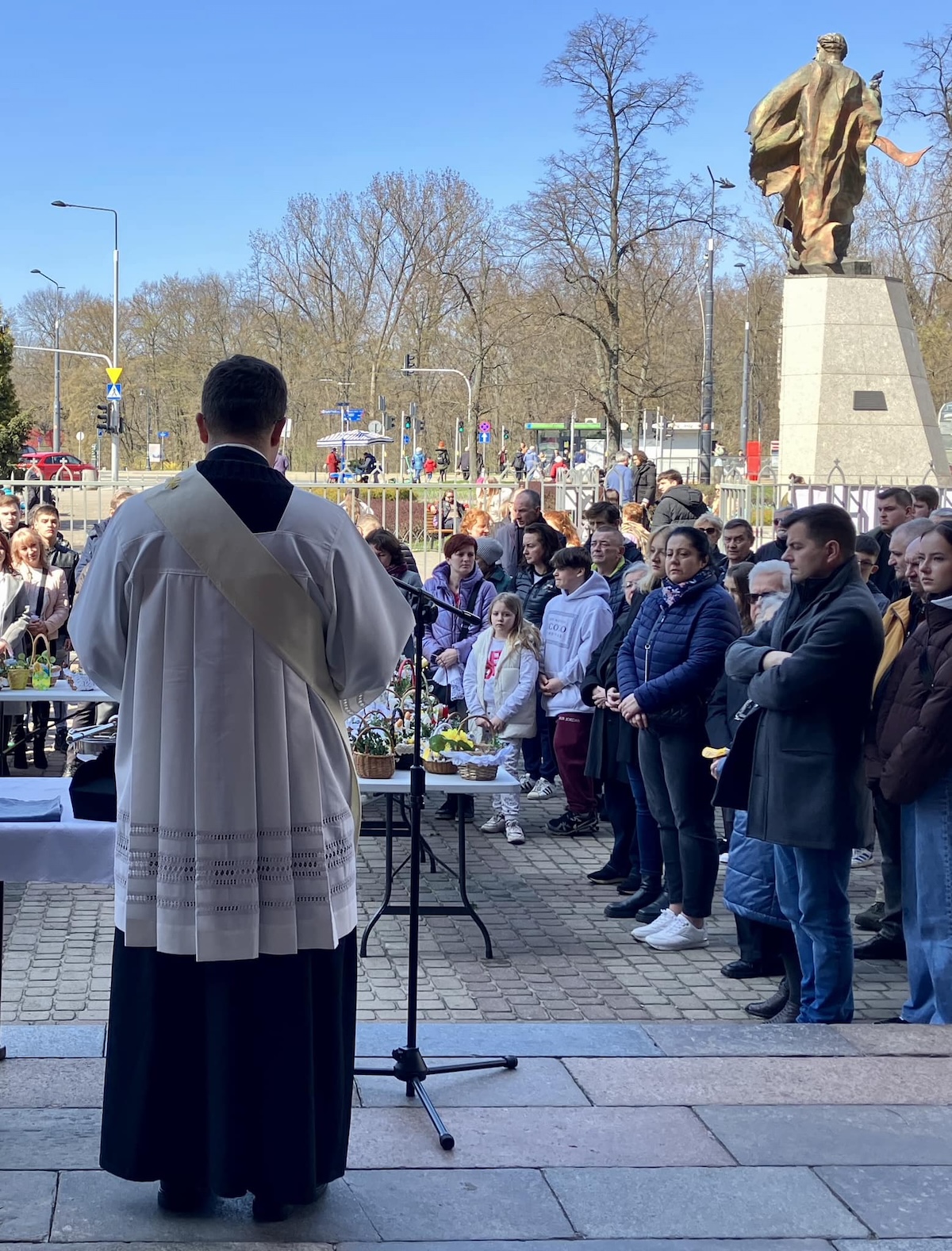 Święta Wielkanocne na Pradze. Msze, nabożeństwa i święcenie pokarmów